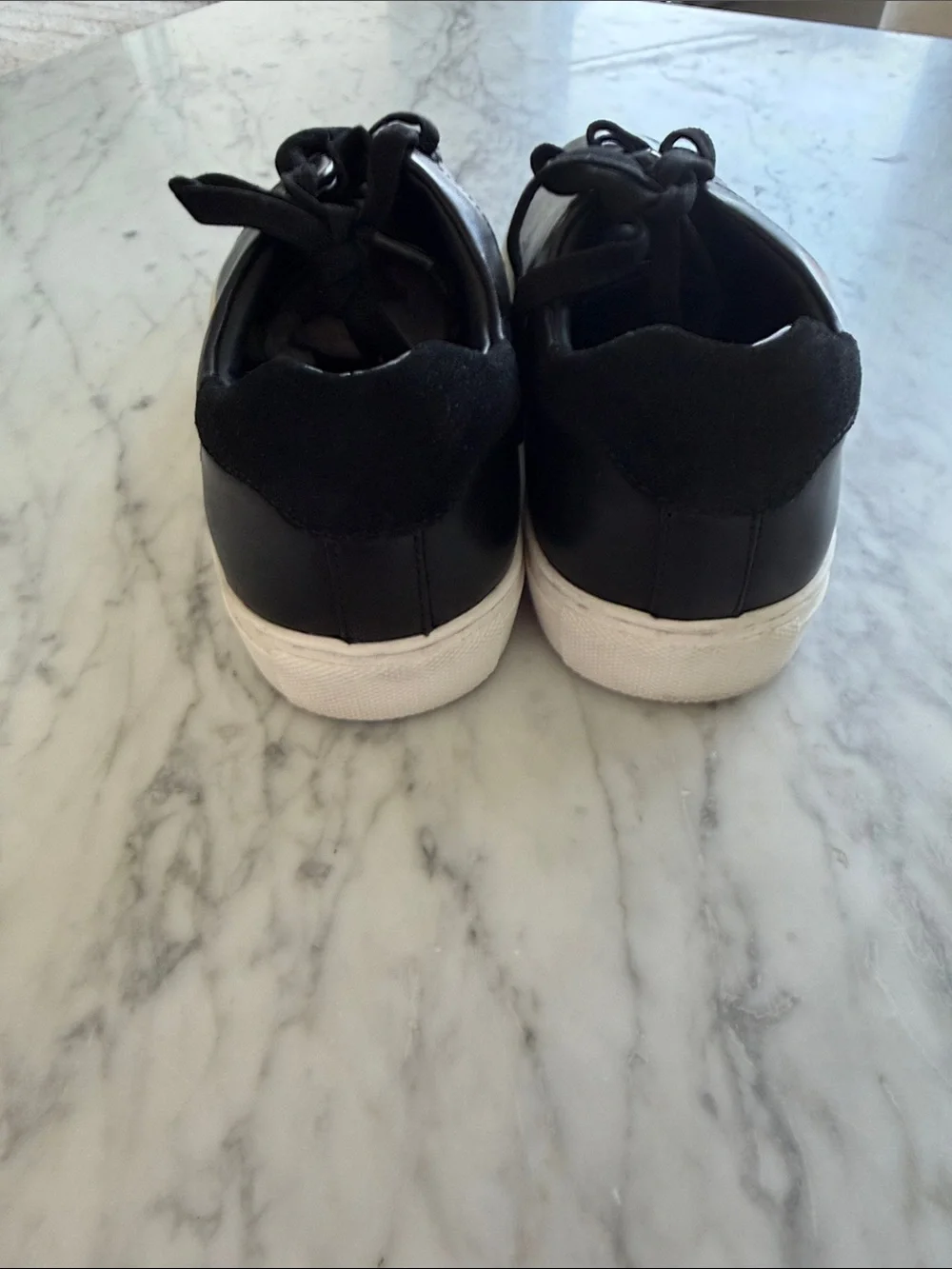 ✨like New✨Nordstrom Black Leather Low-Top Sneakers with White Sole
